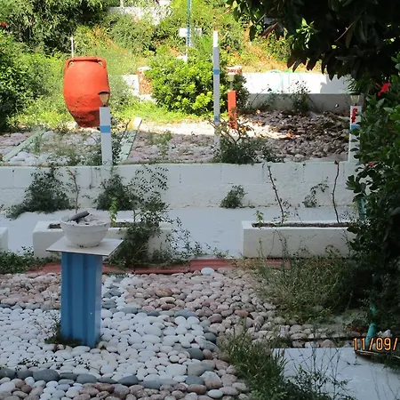 Tassos Apart Otel 2*