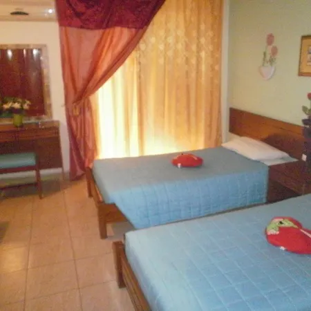 Tassos Apartahotel 2*