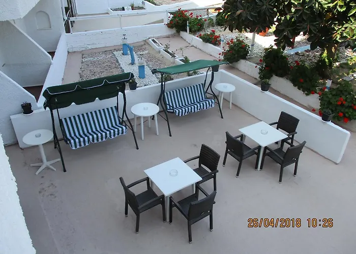 Tassos شقة فندقية 2*